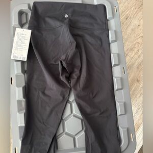 Lululemon Athletica wunder under 25 black nwt